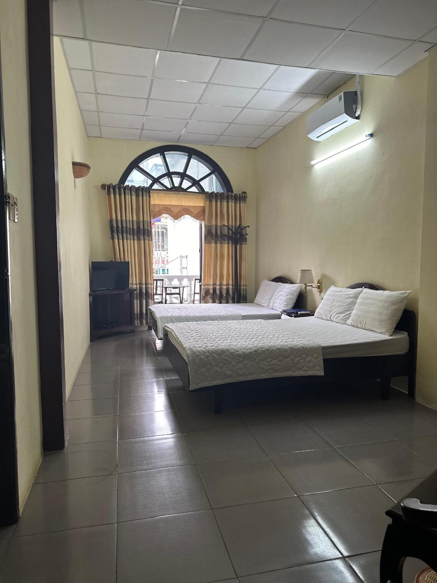 Dong Loi Hotel Хуе Екстериор снимка